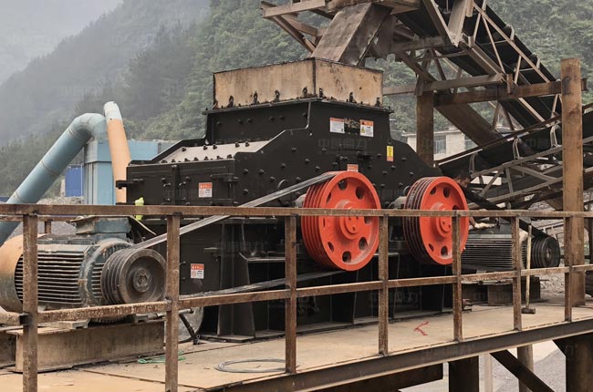 雙轉子制砂機使用現場 雙轉子制砂機使用現場