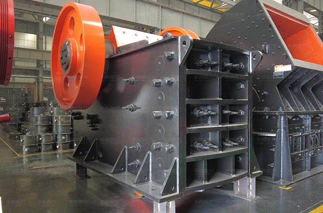 PE1200×1500顎式破碎機(jī)