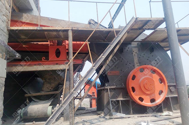 時產(chǎn)1500噸錘式破碎機