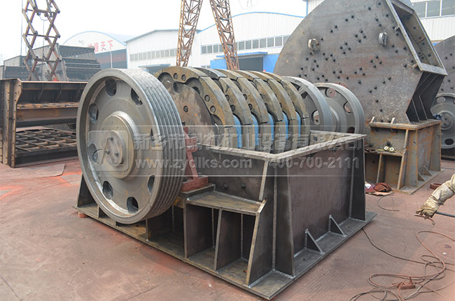 錘式破碎機結構 錘式破碎機結構