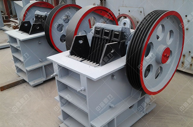 顎式破碎機(jī)