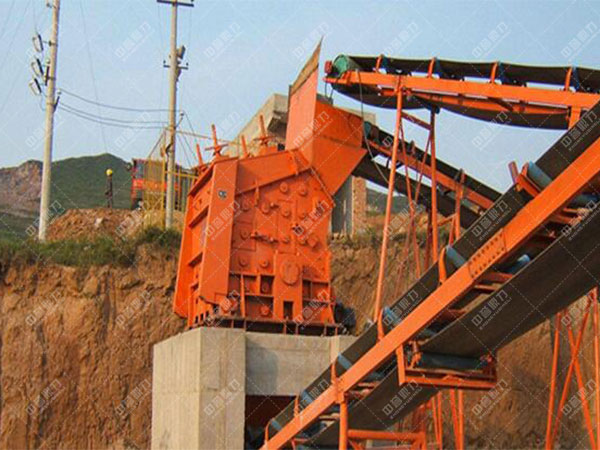 反擊式破碎機(jī)