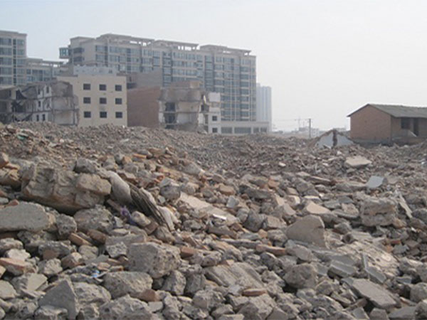 �����U��