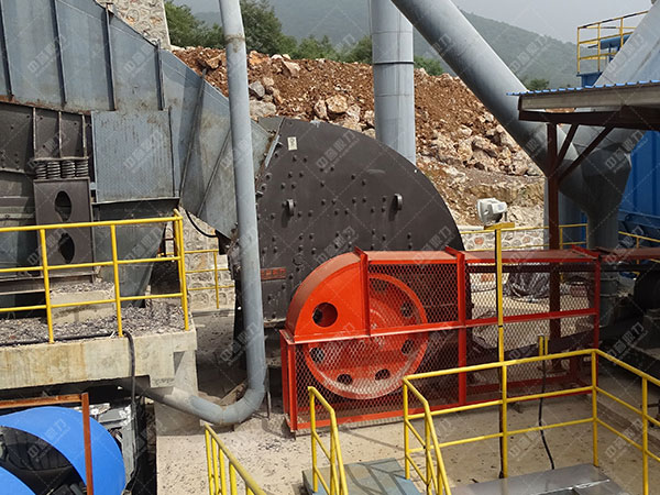 四川pc錘式破碎機成功投產(chǎn)