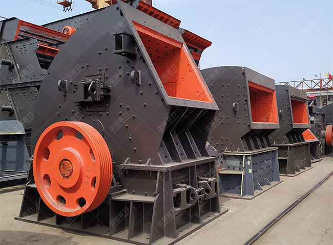 臥式重型錘式破碎機 臥式重型錘式破碎機