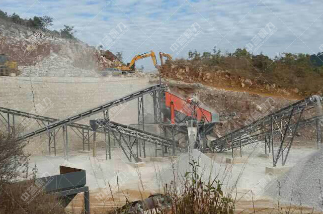 云南保山時(shí)產(chǎn)200噸砂石料生產(chǎn)線